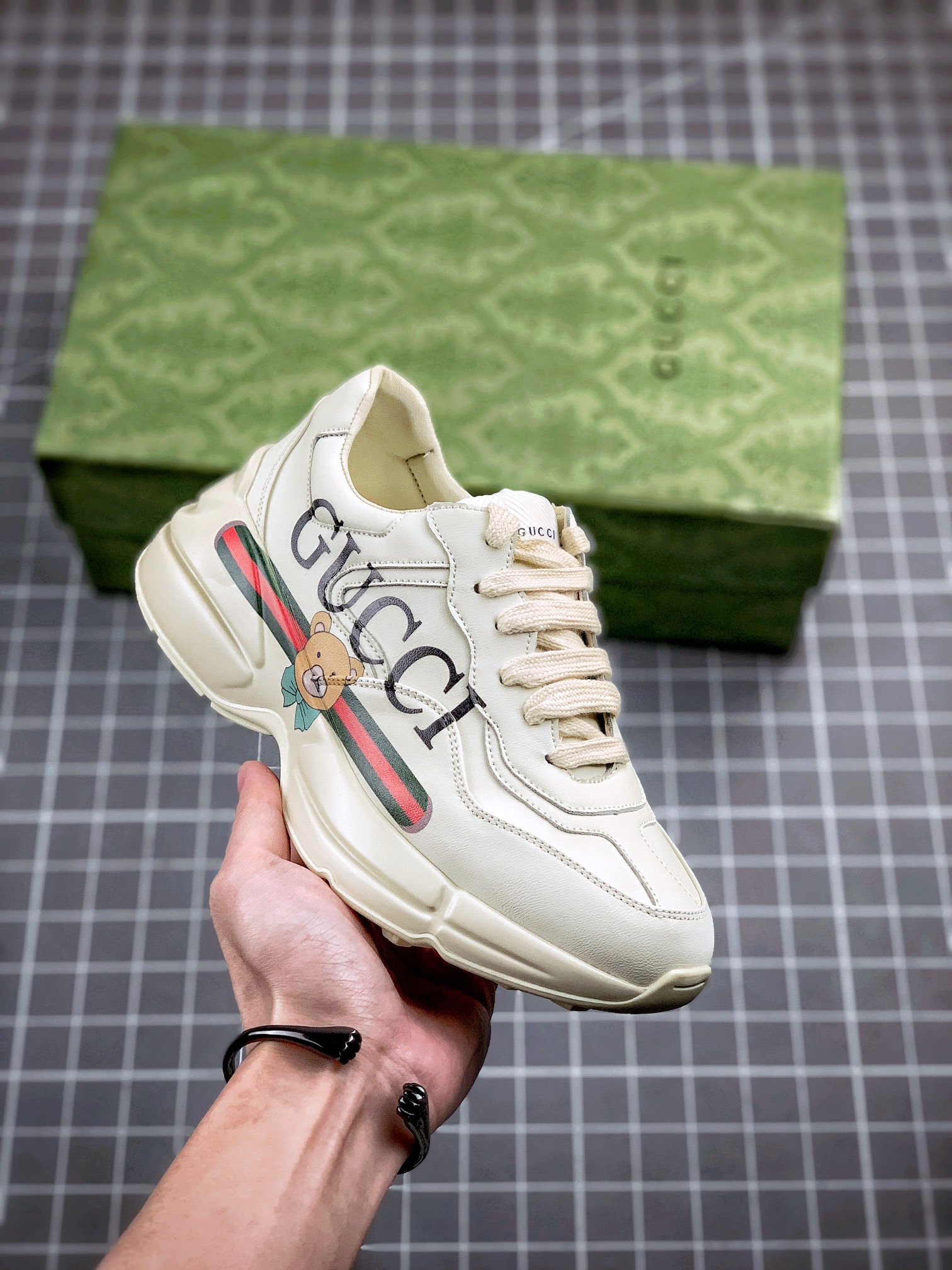 Gucci Sneakers-67