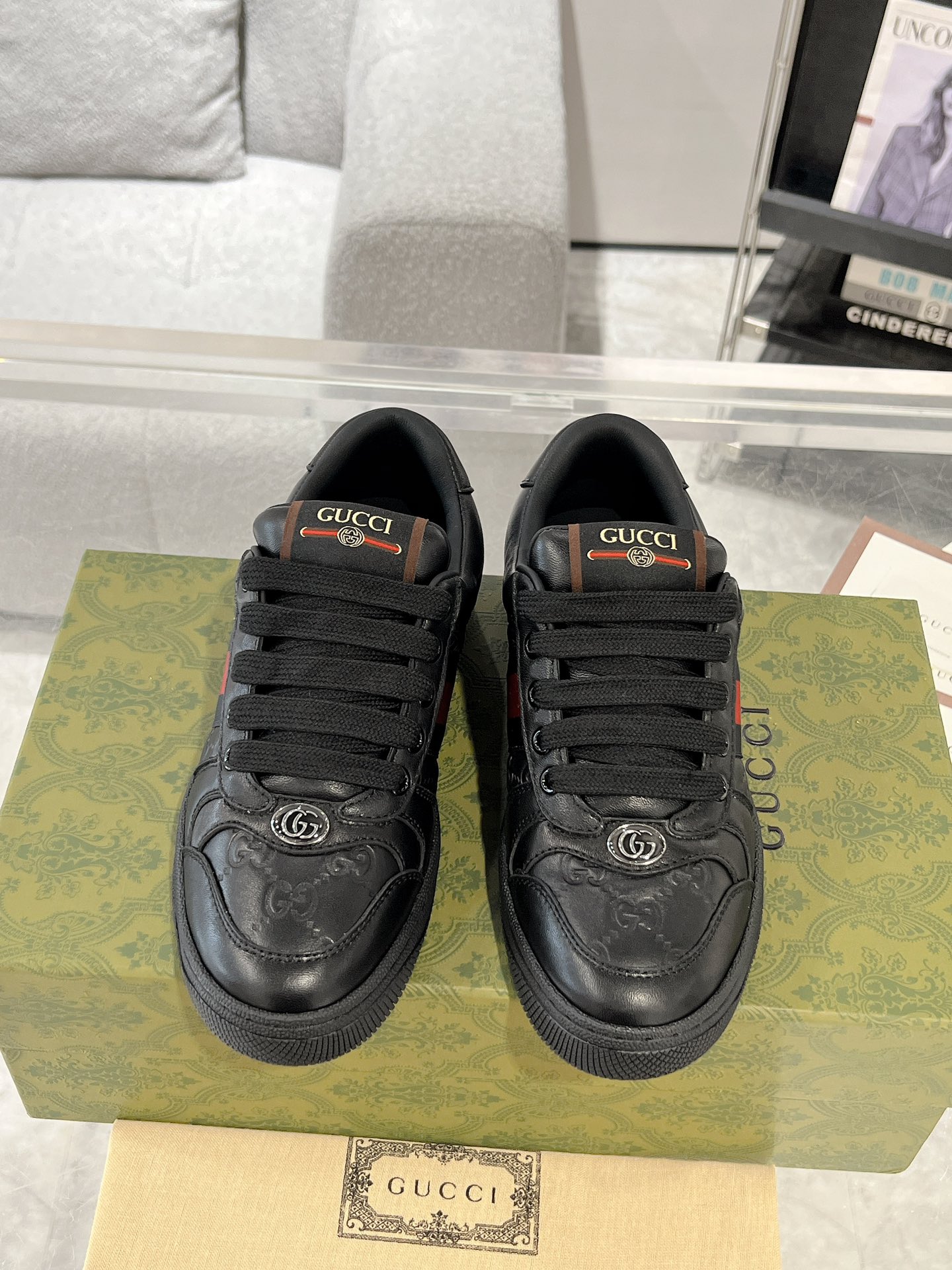 Gucci Sneakers-124