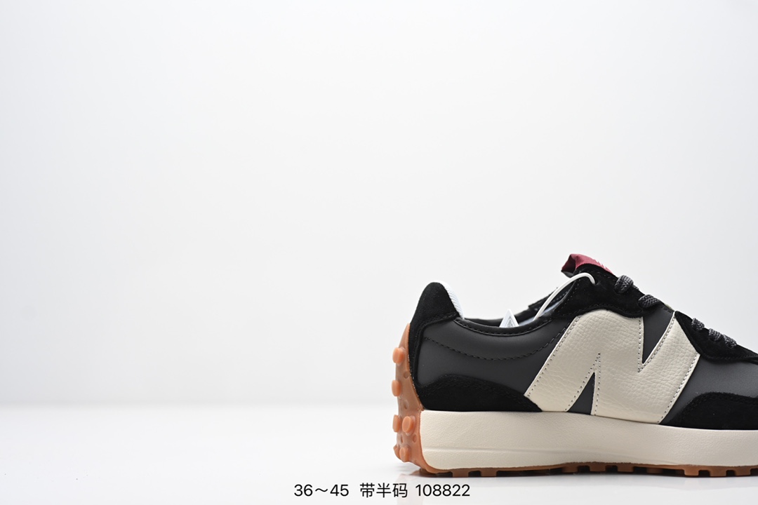 New Balance Sneakers-109