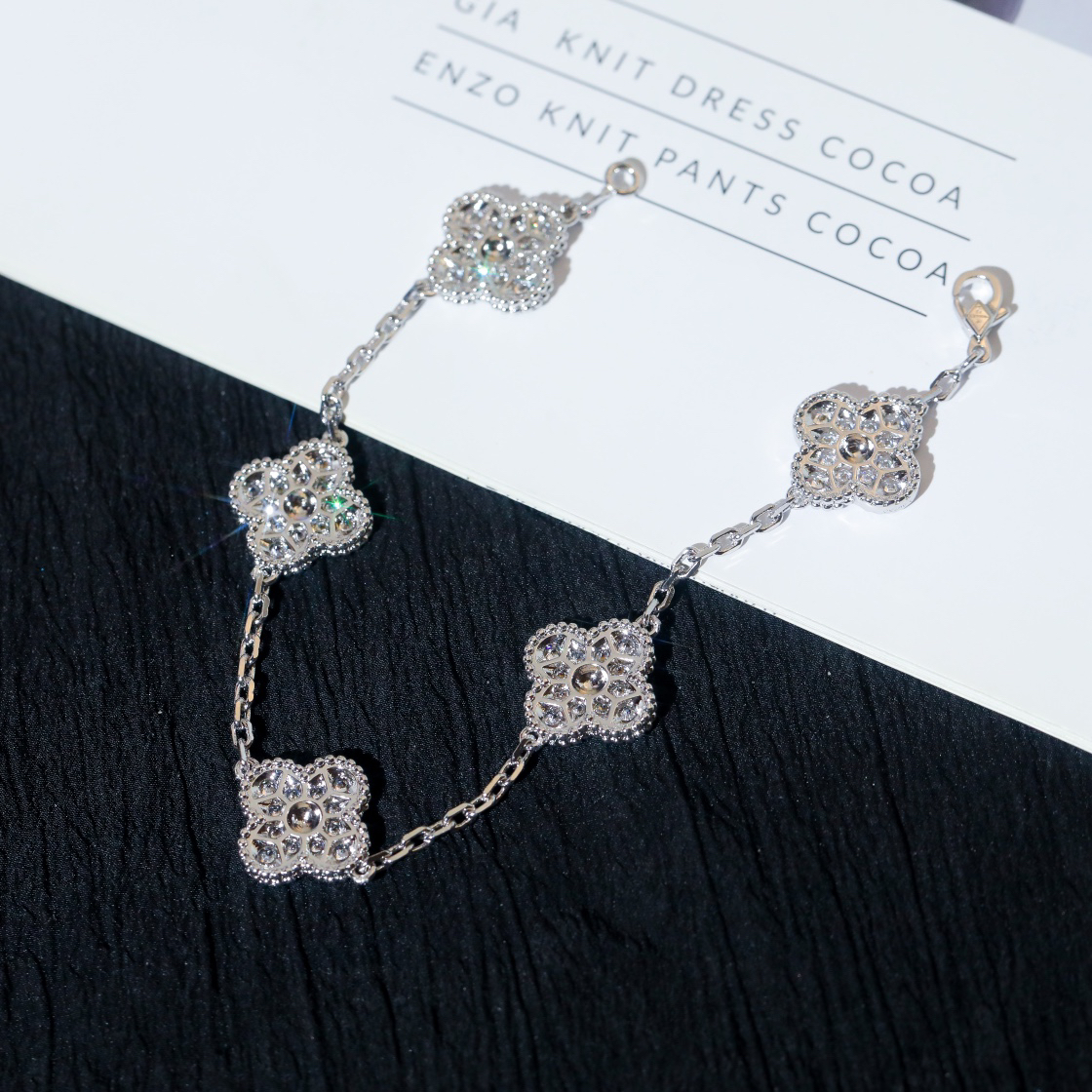 Van Cleef & Arpels Bracelet-79