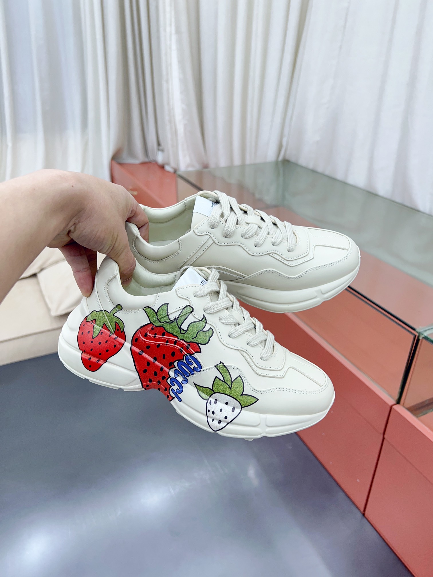 Gucci Sneakers-178
