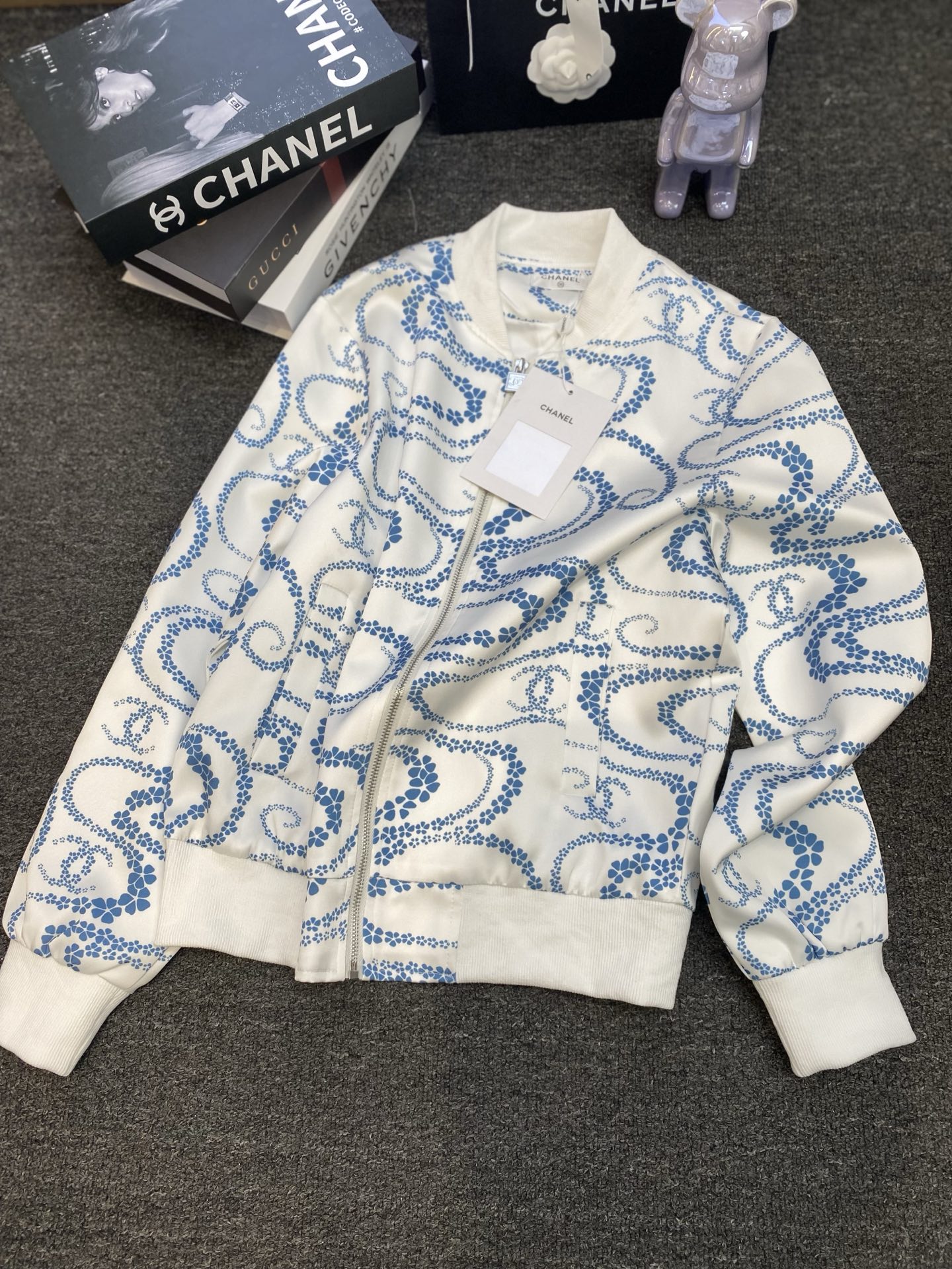 Chanel Clothing-189