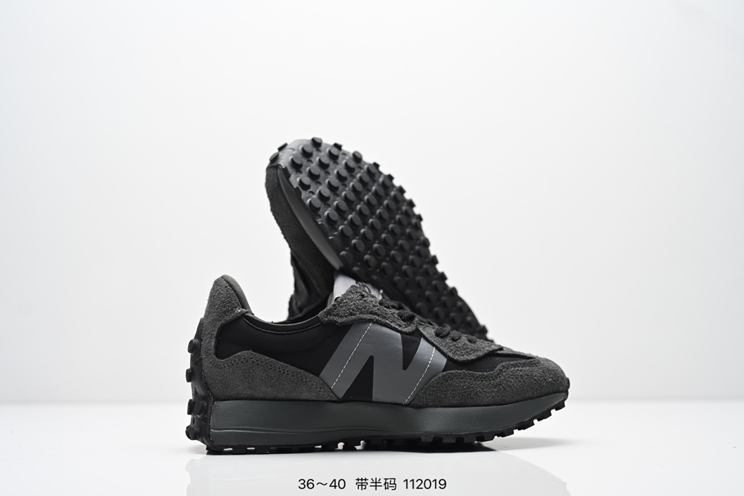 New Balance Sneakers-112