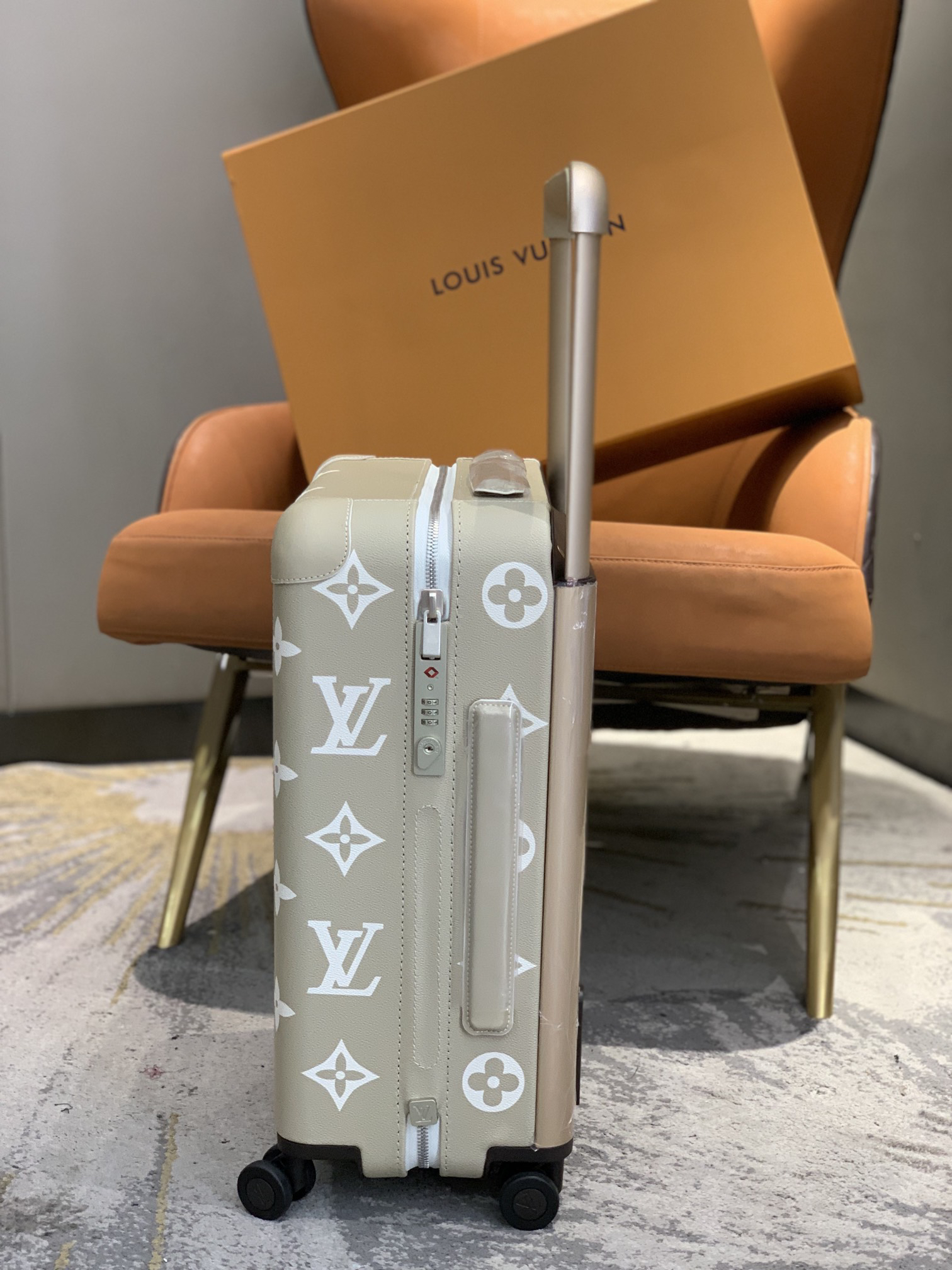 LV luggage-49
