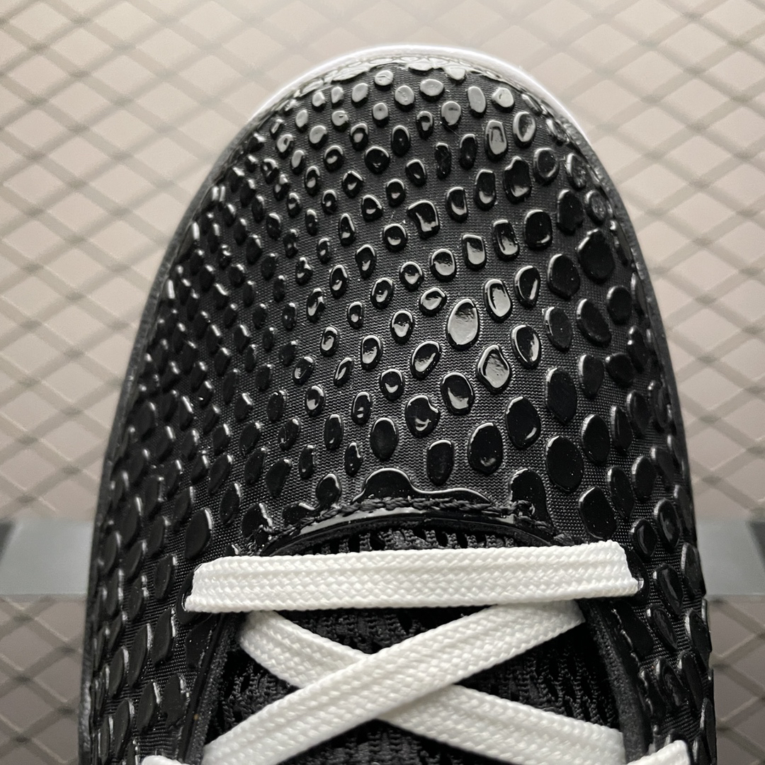 Nike Sneakers-140