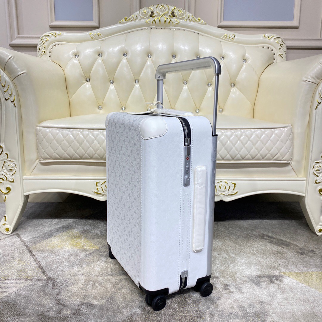 LV luggage-28