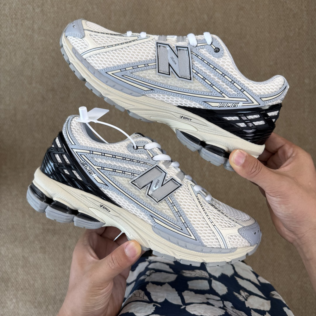 New Balance Sneakers-266