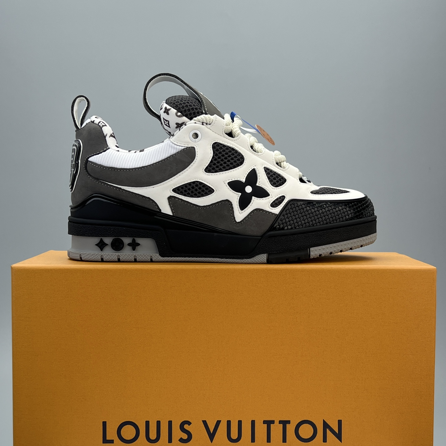 Lv Sneakers-128