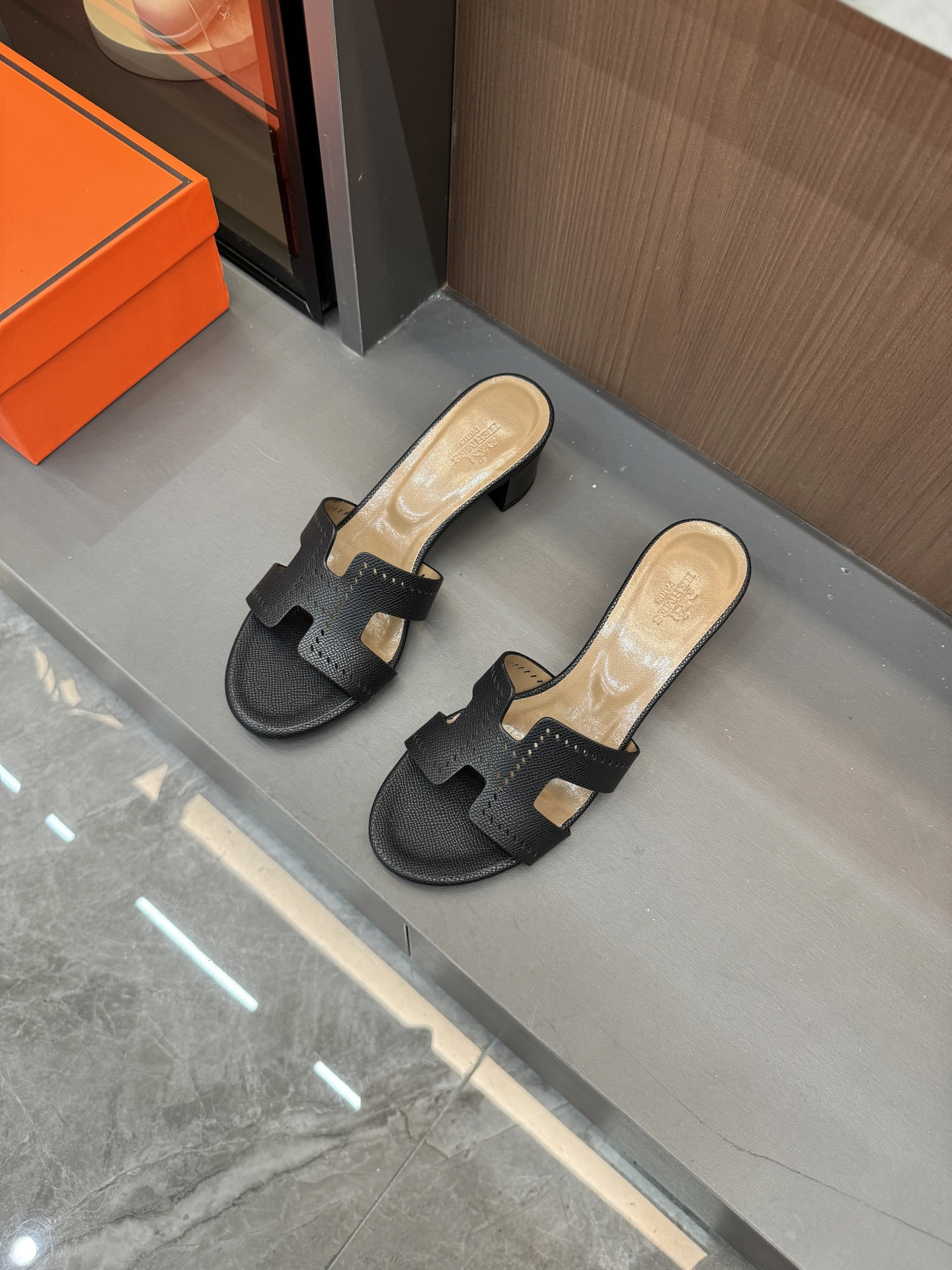 Hermes Summer footwear