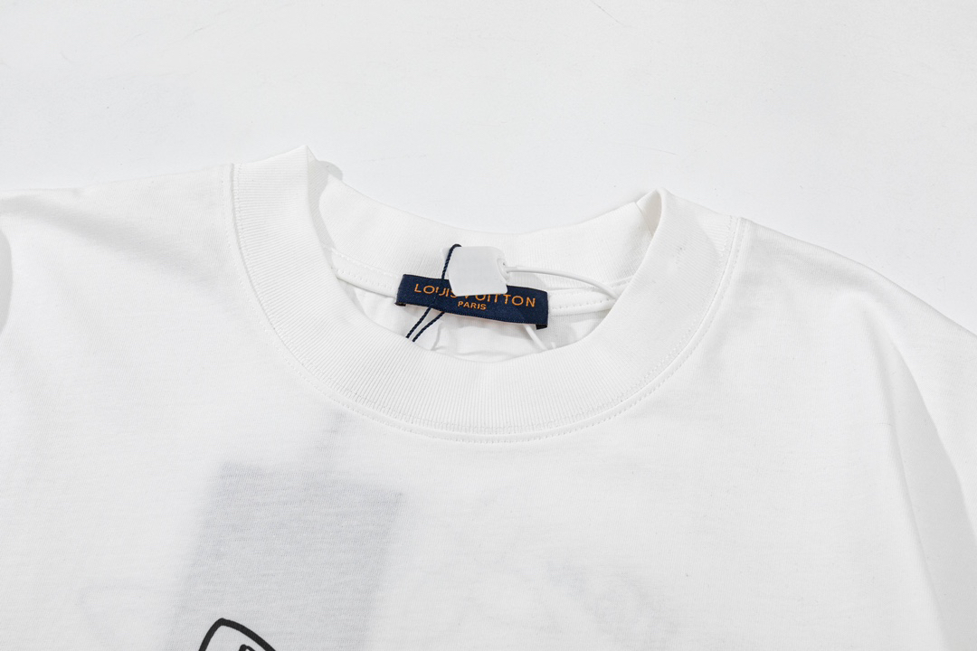 LV clothing-66