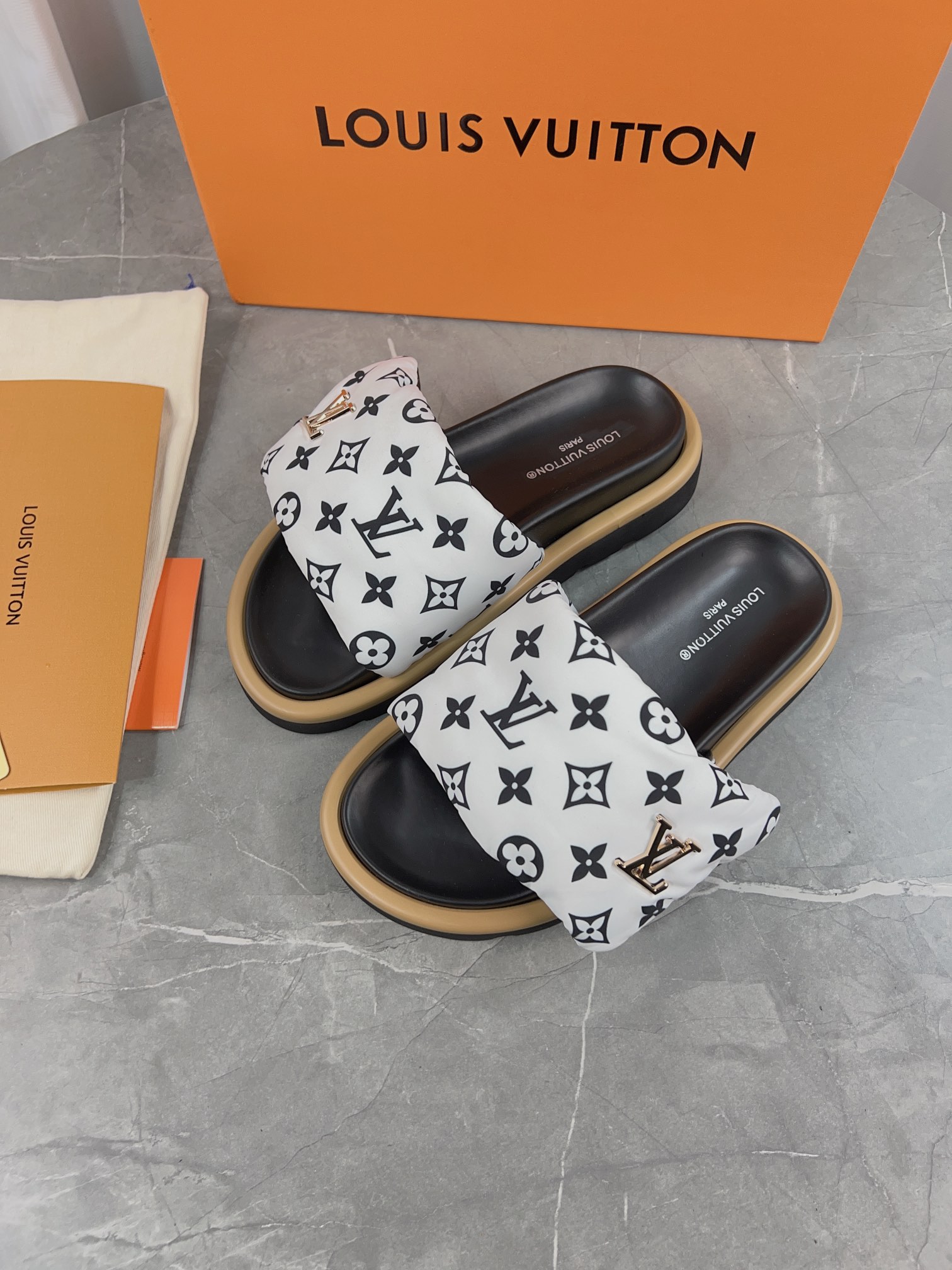 LV Summer footwear