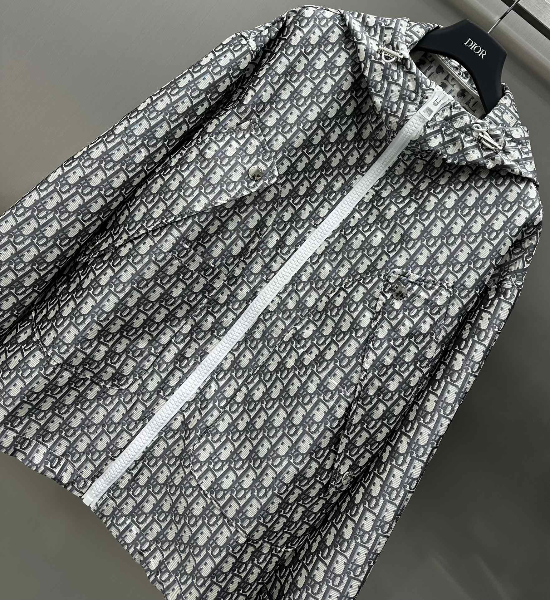 Dior Clothing-303