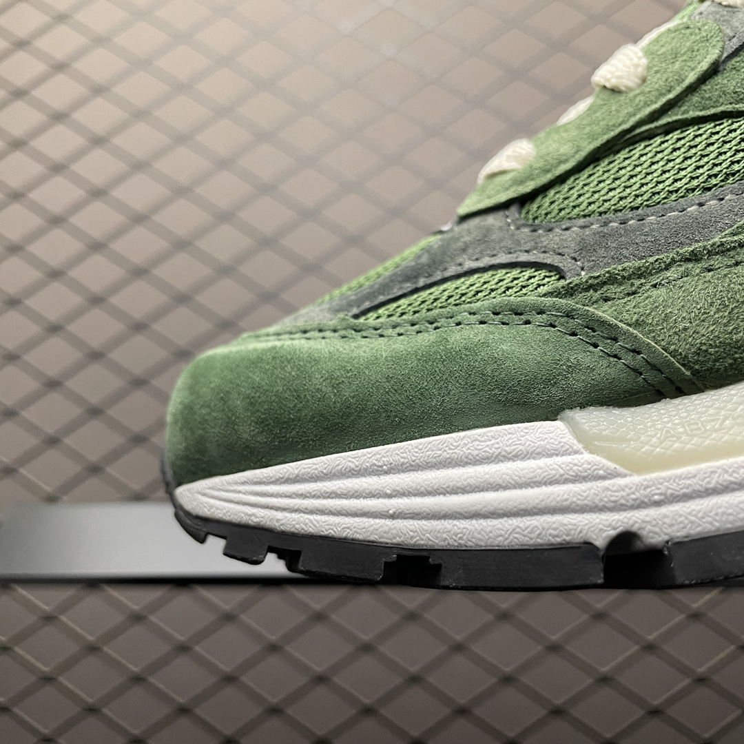 New Balance Sneakers-63