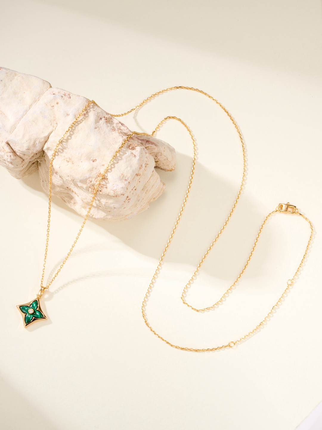 LV necklace-47