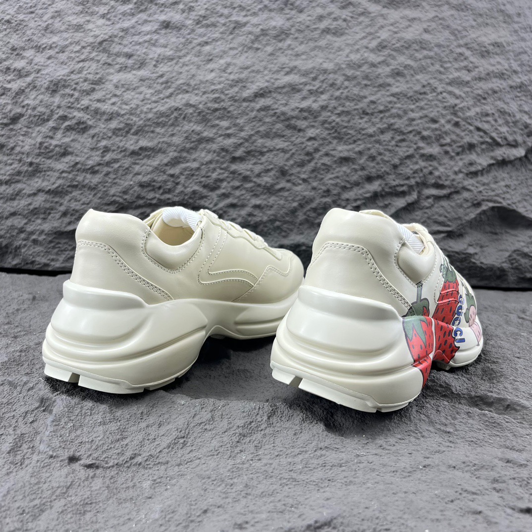 Gucci Sneakers-170