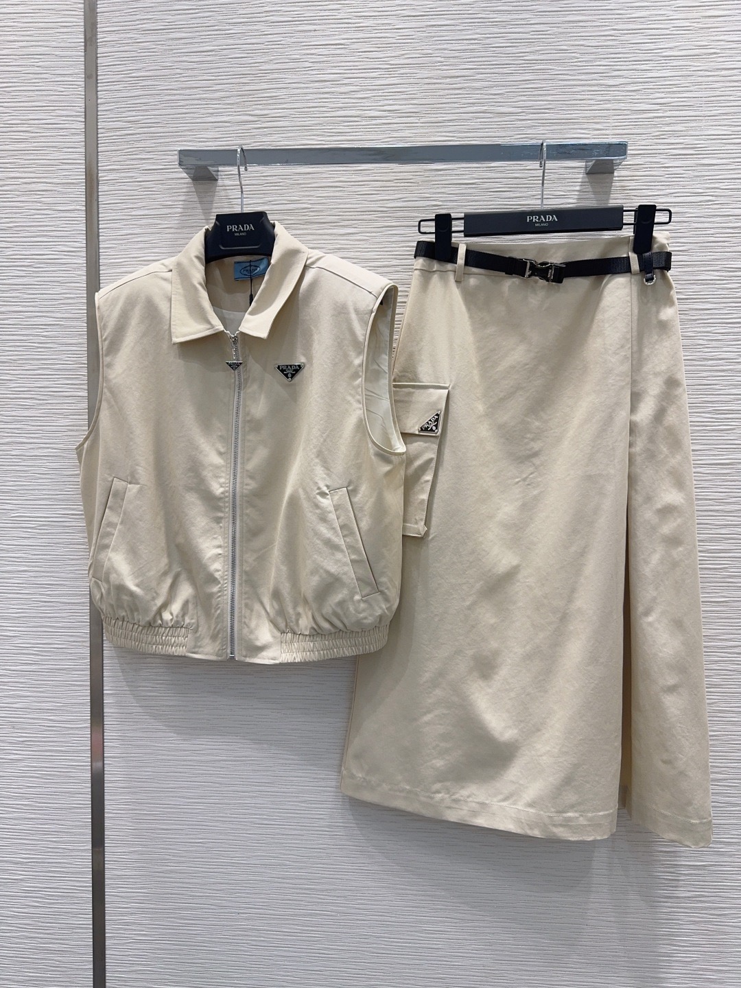 Prada Clothing-268