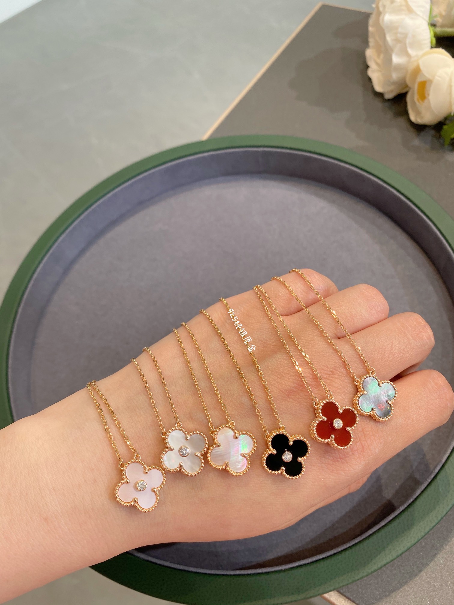 Van Cleef & Arpels necklace-85