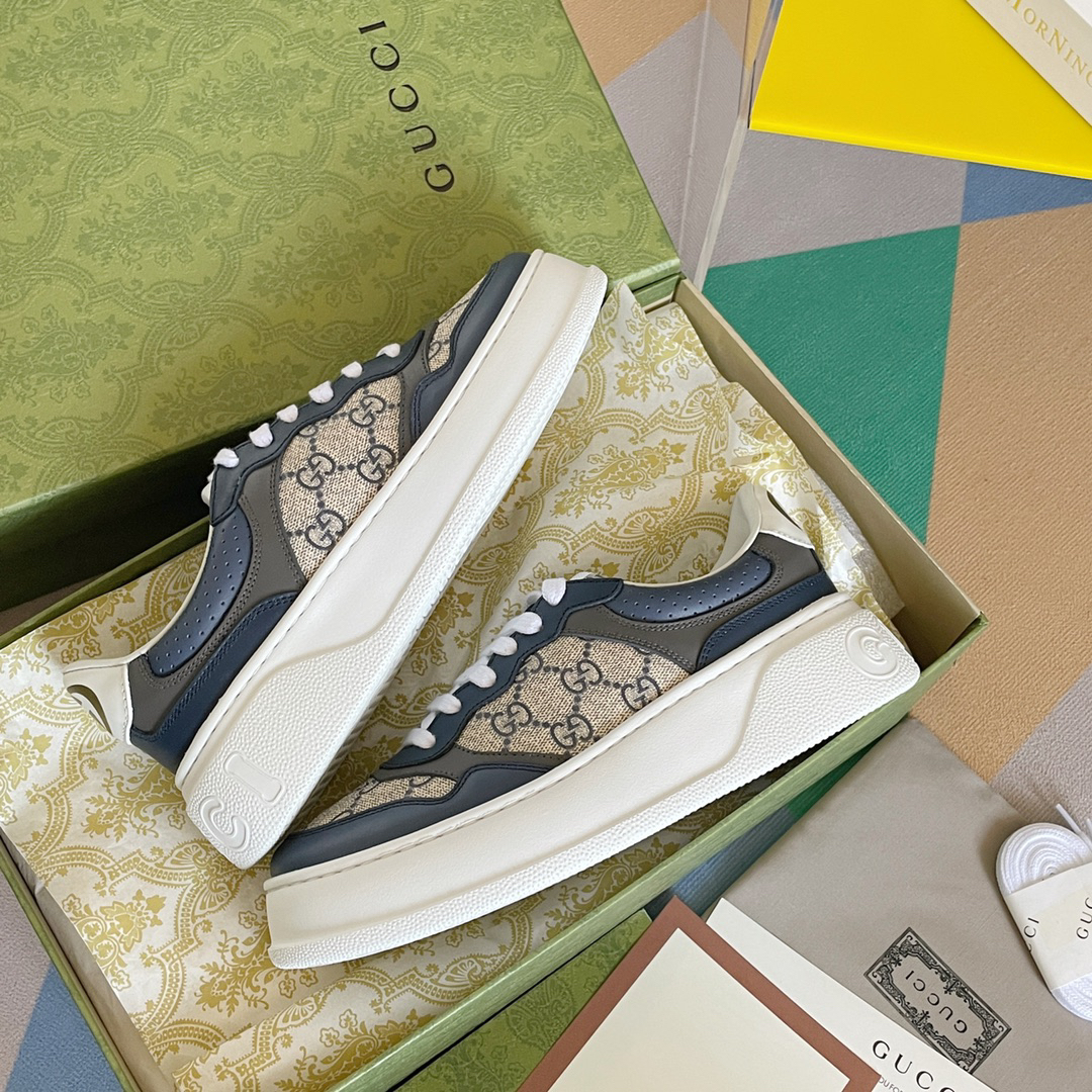 Gucci Sneakers-164