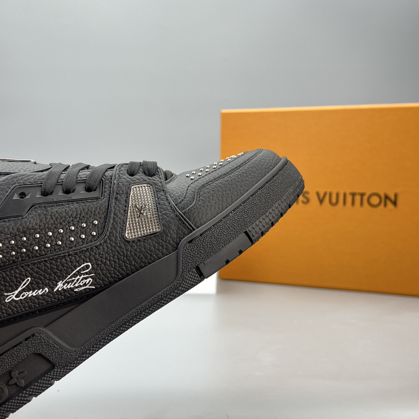 Lv Sneakers-148