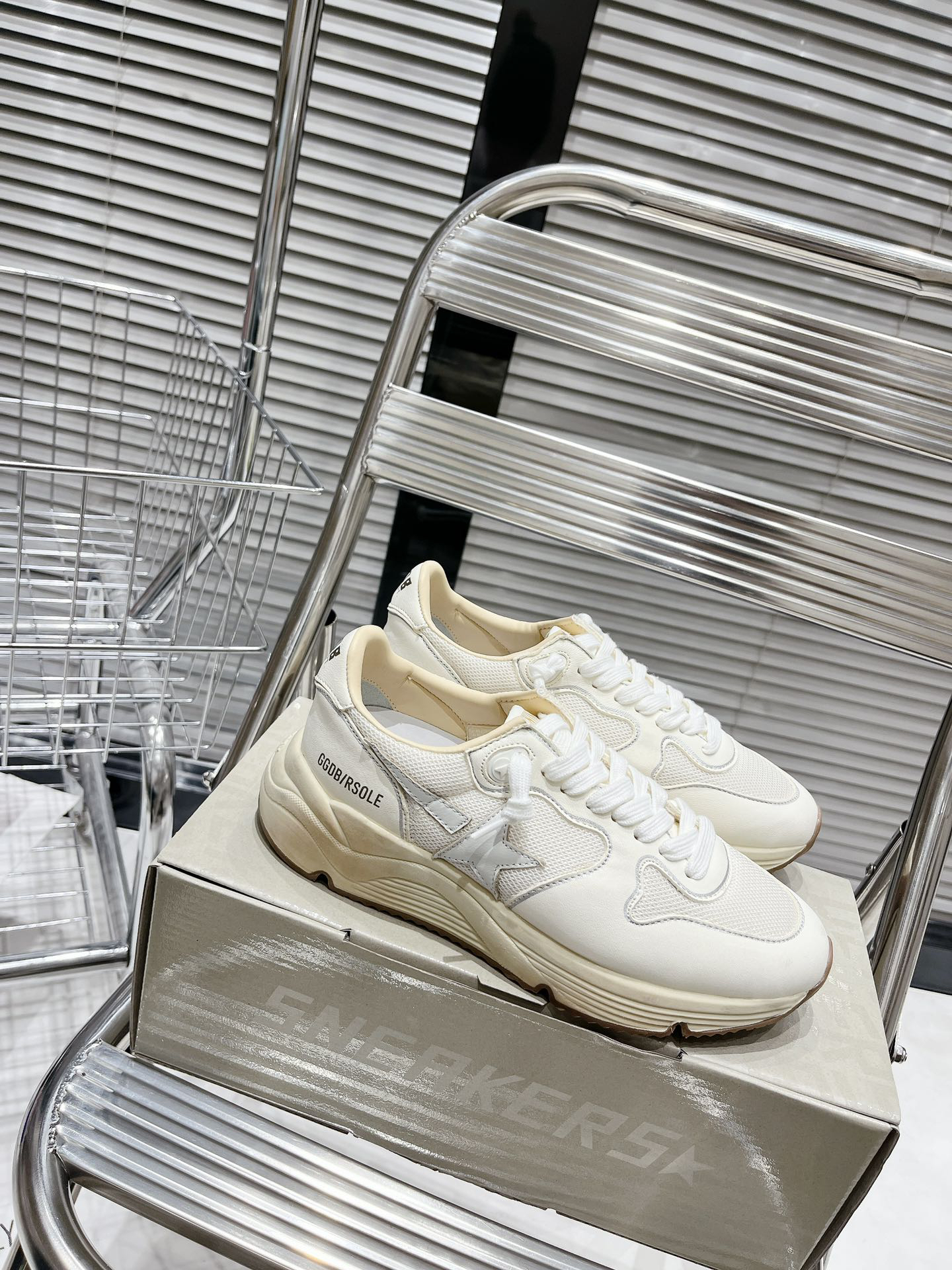 Golden Goose Sneakers-44
