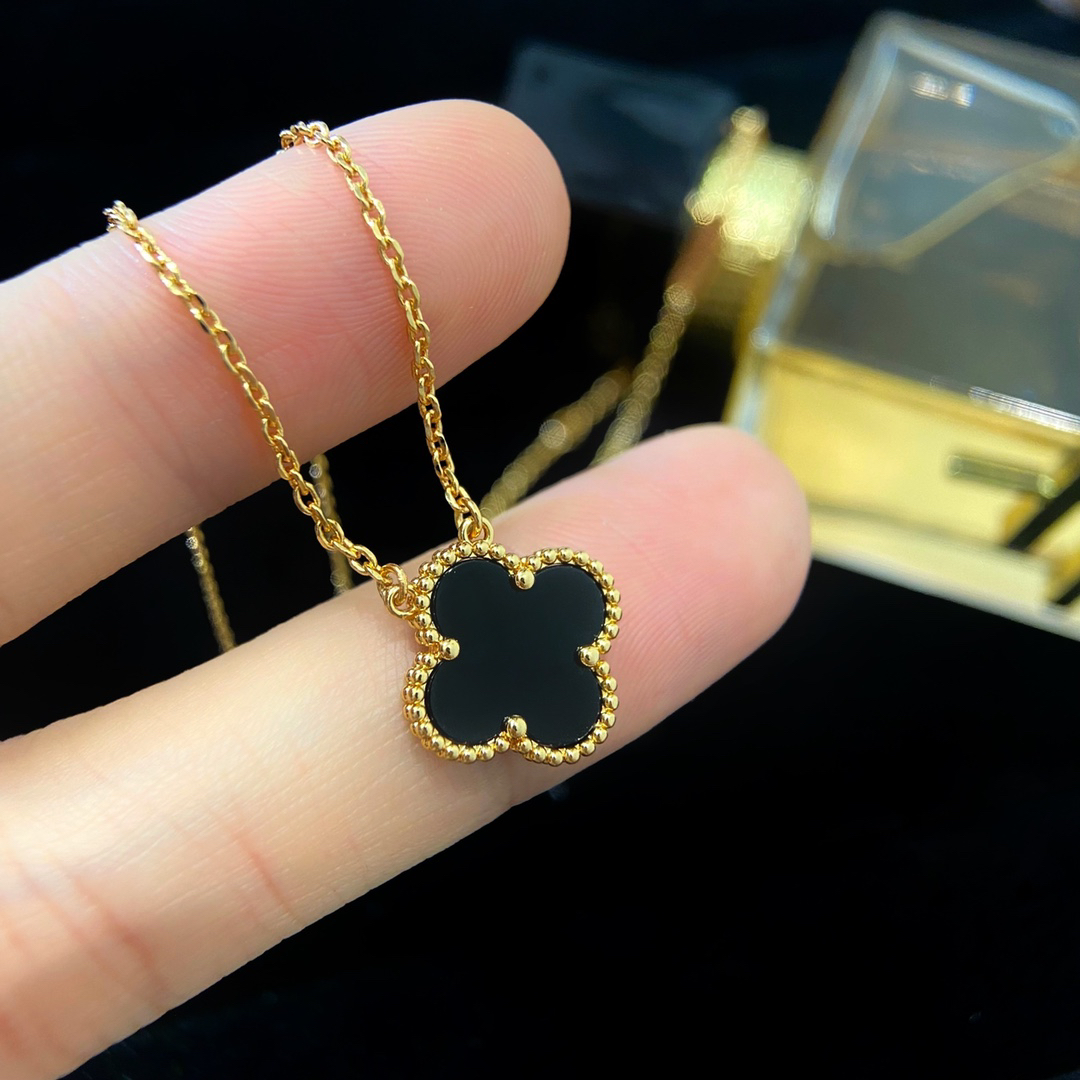 Van Cleef & Arpels necklace-35