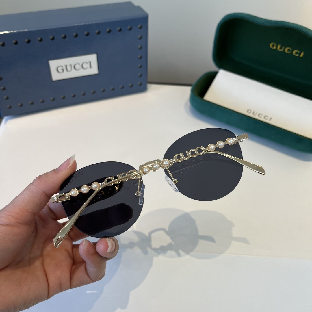 Gucci glasses-37