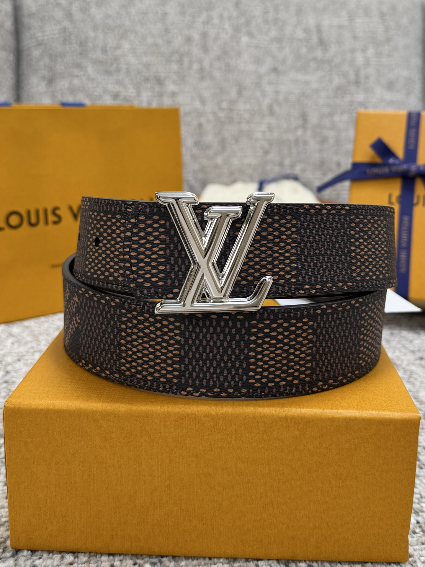 Lv belt-39