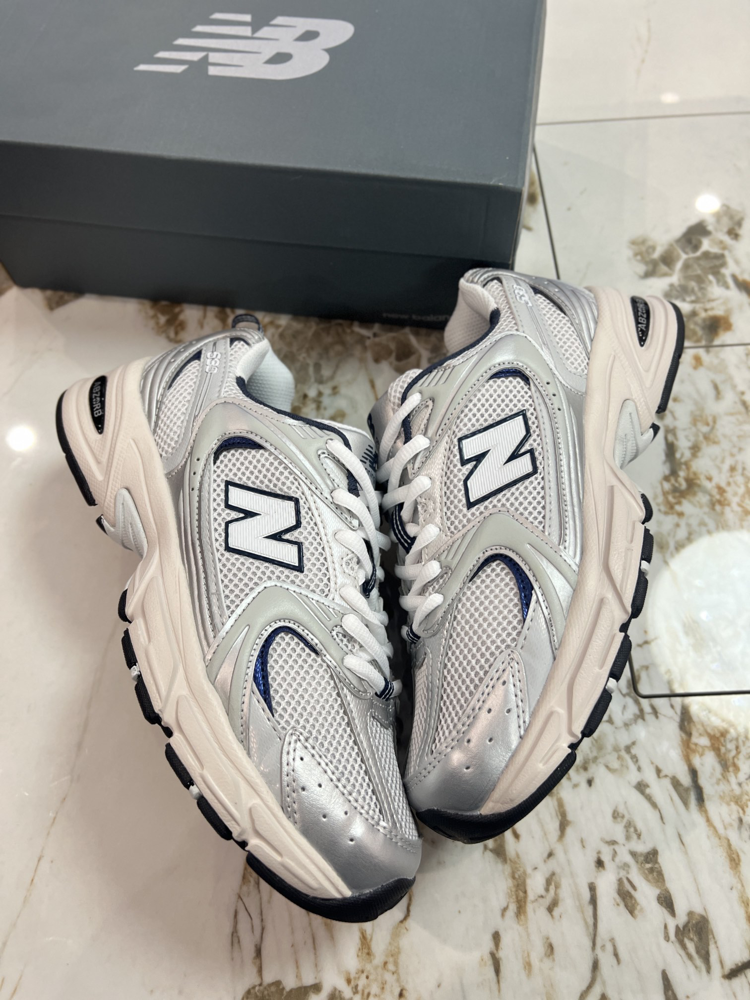 New Balance Sneakers-149