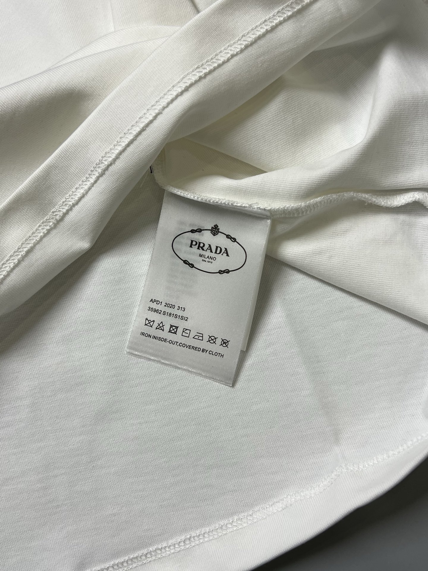Prada clothing-92