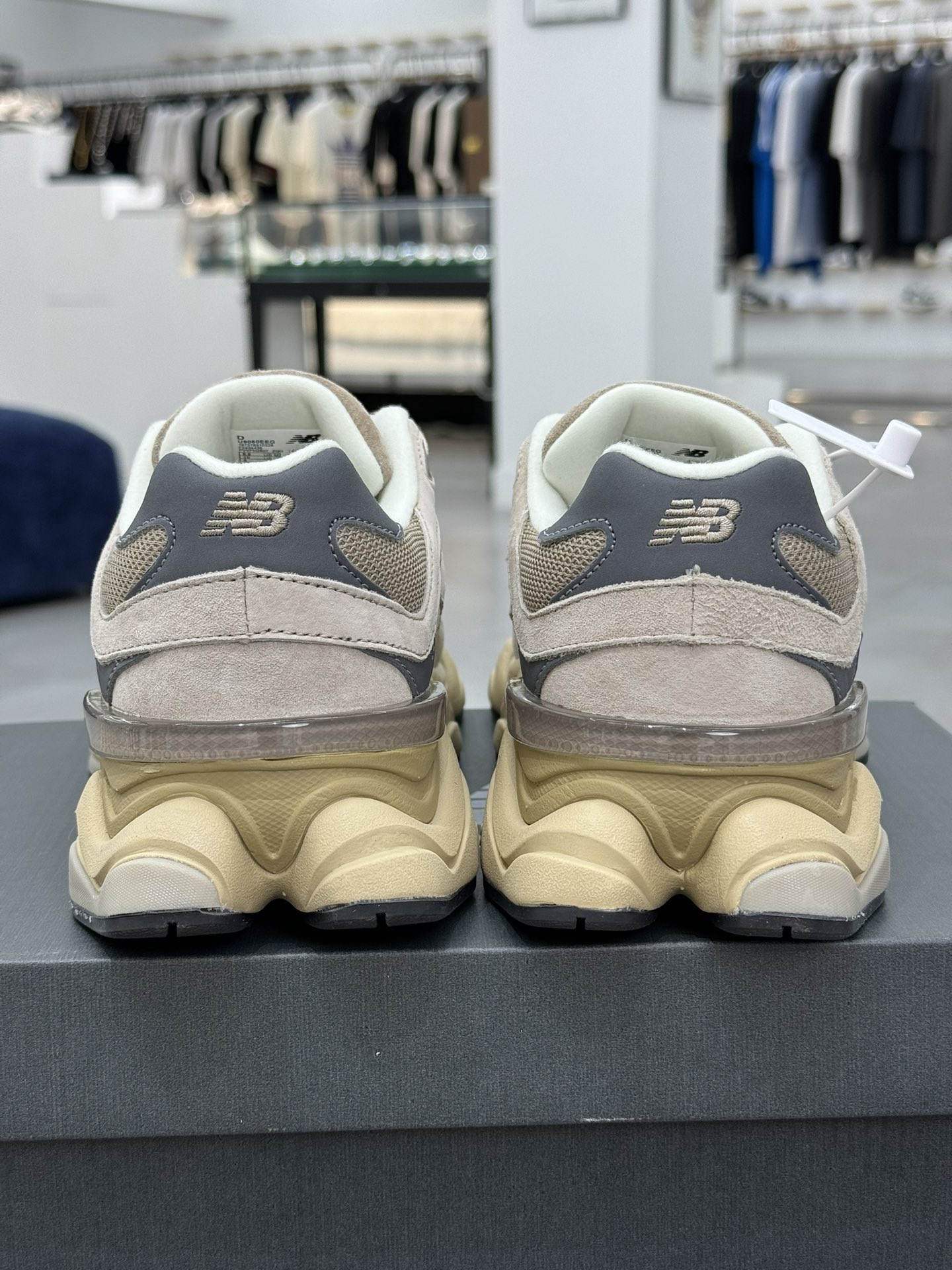 New Balance Sneakers-185