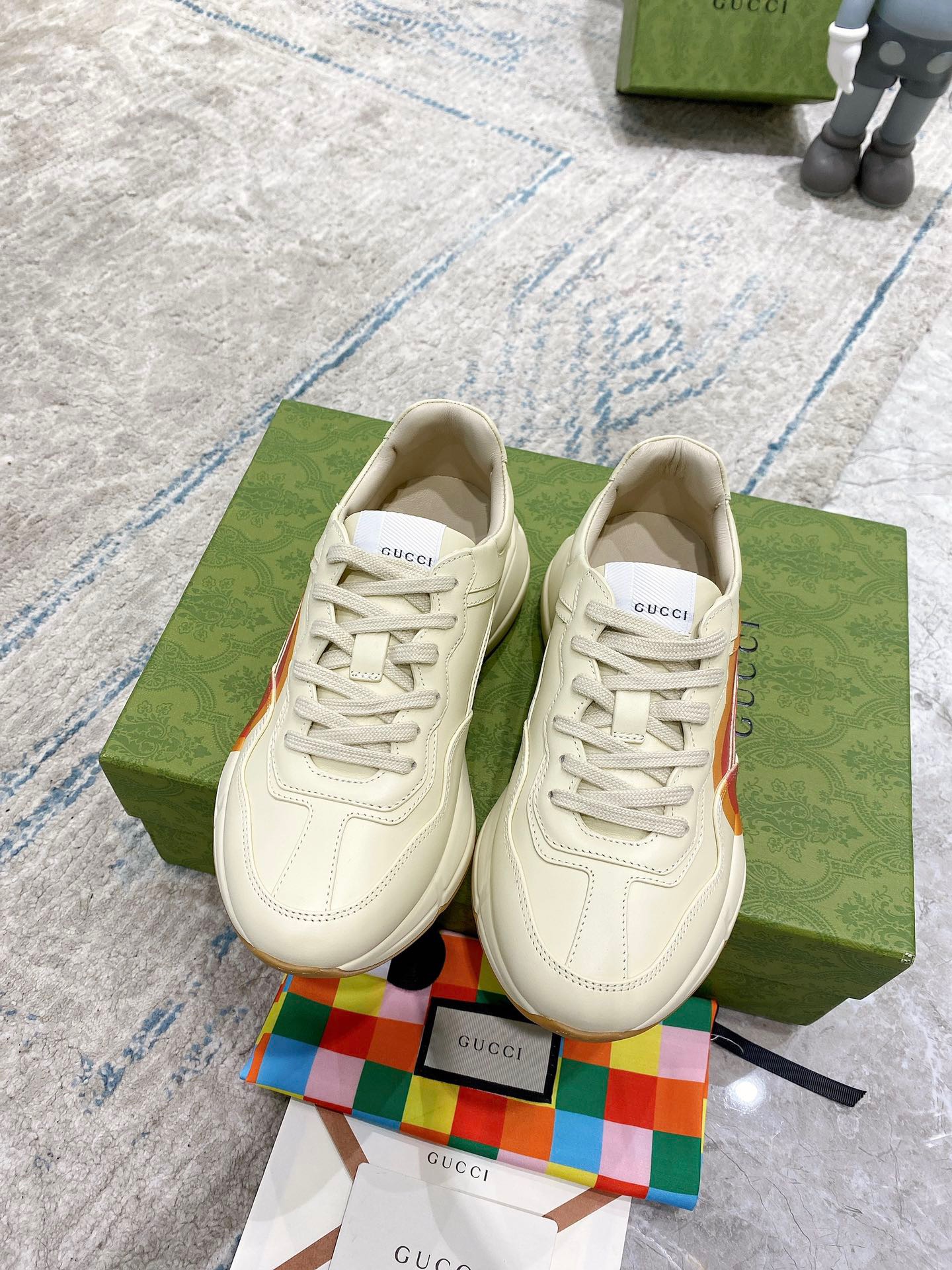 Gucci Sneakers-201