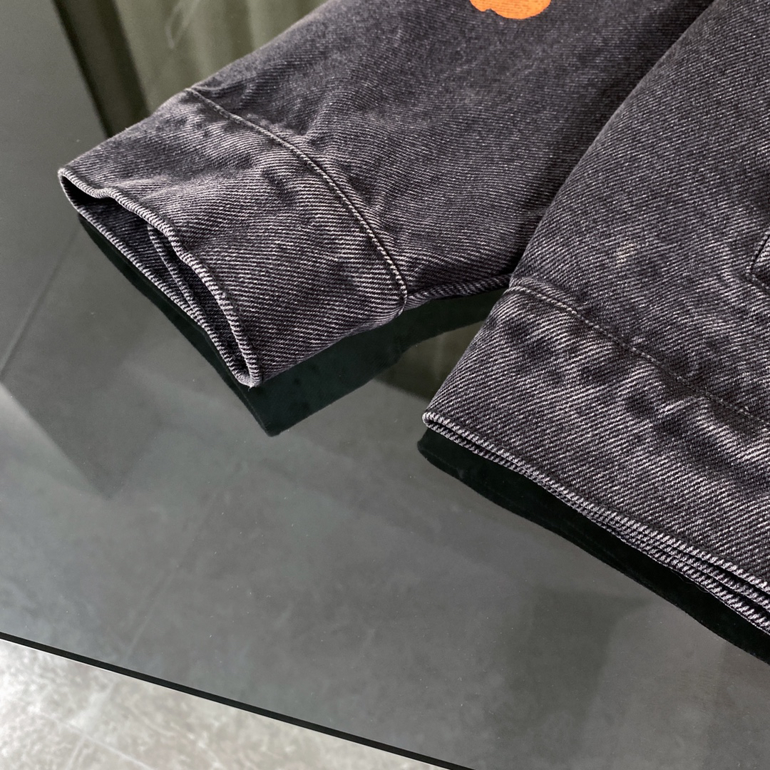 Balenciaga Clothing-122