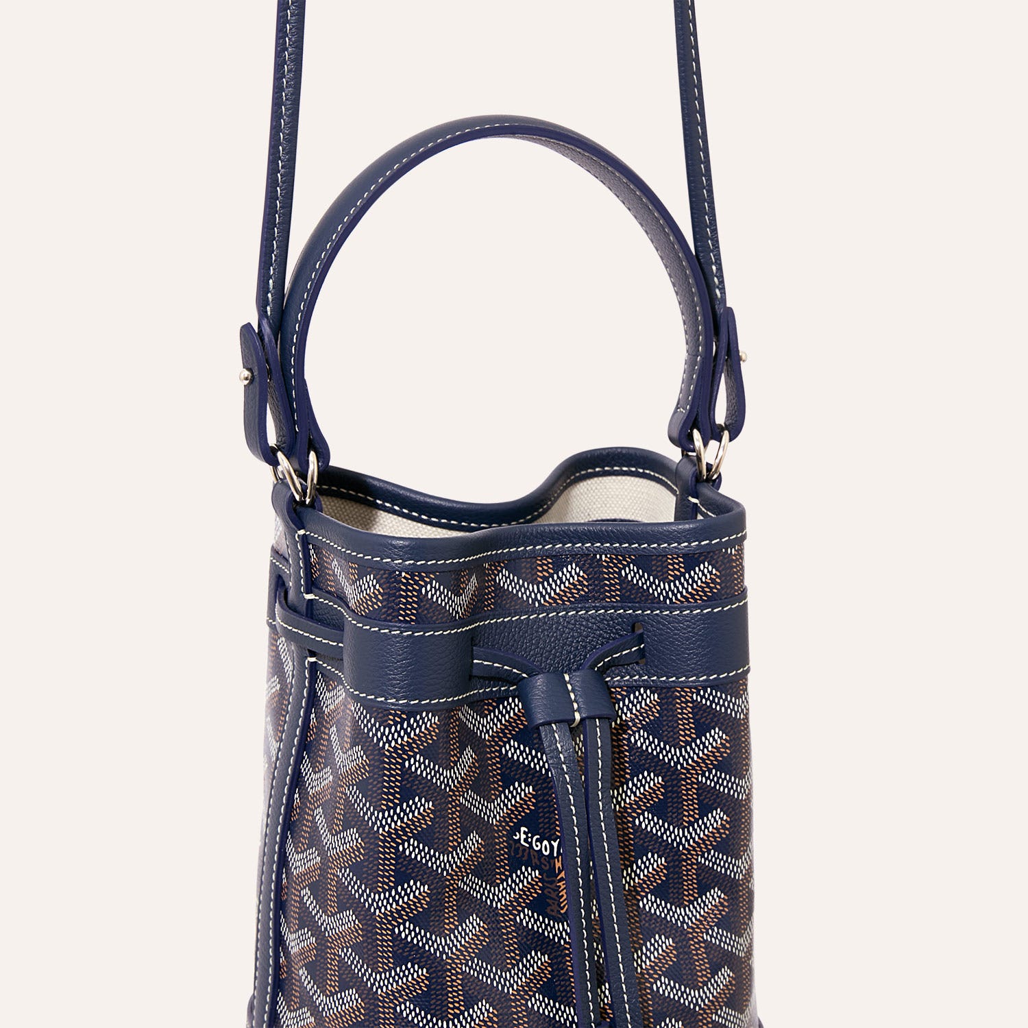 Petit Flot Mini bucket bag