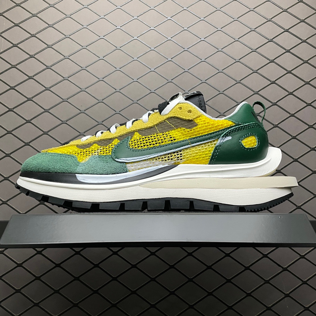Nike Sneakers-309