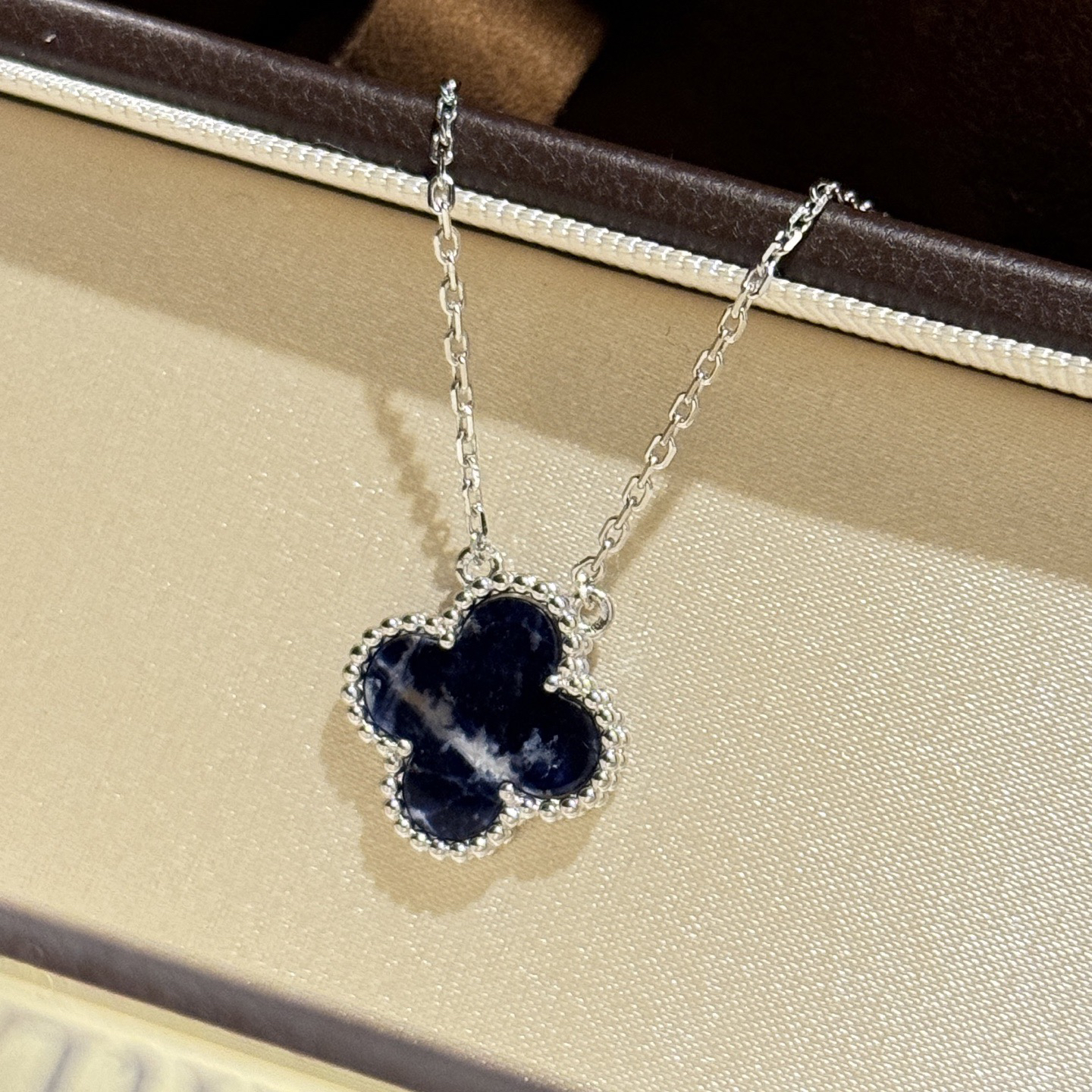 Van Cleef & Arpels necklace-142