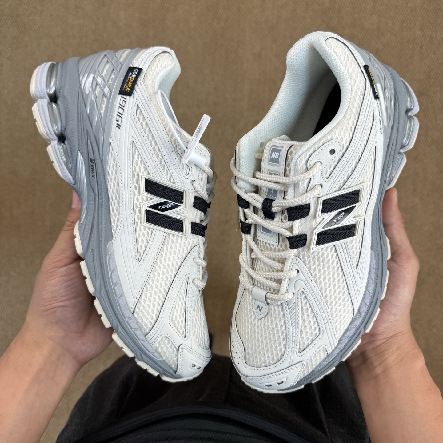 New Balance Sneakers-284