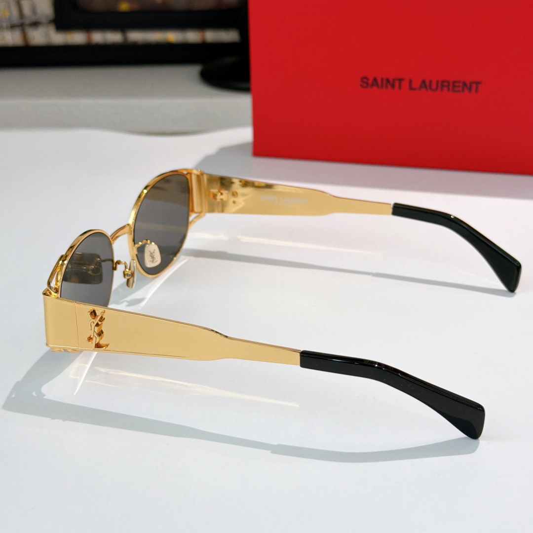 YSL glasses-8