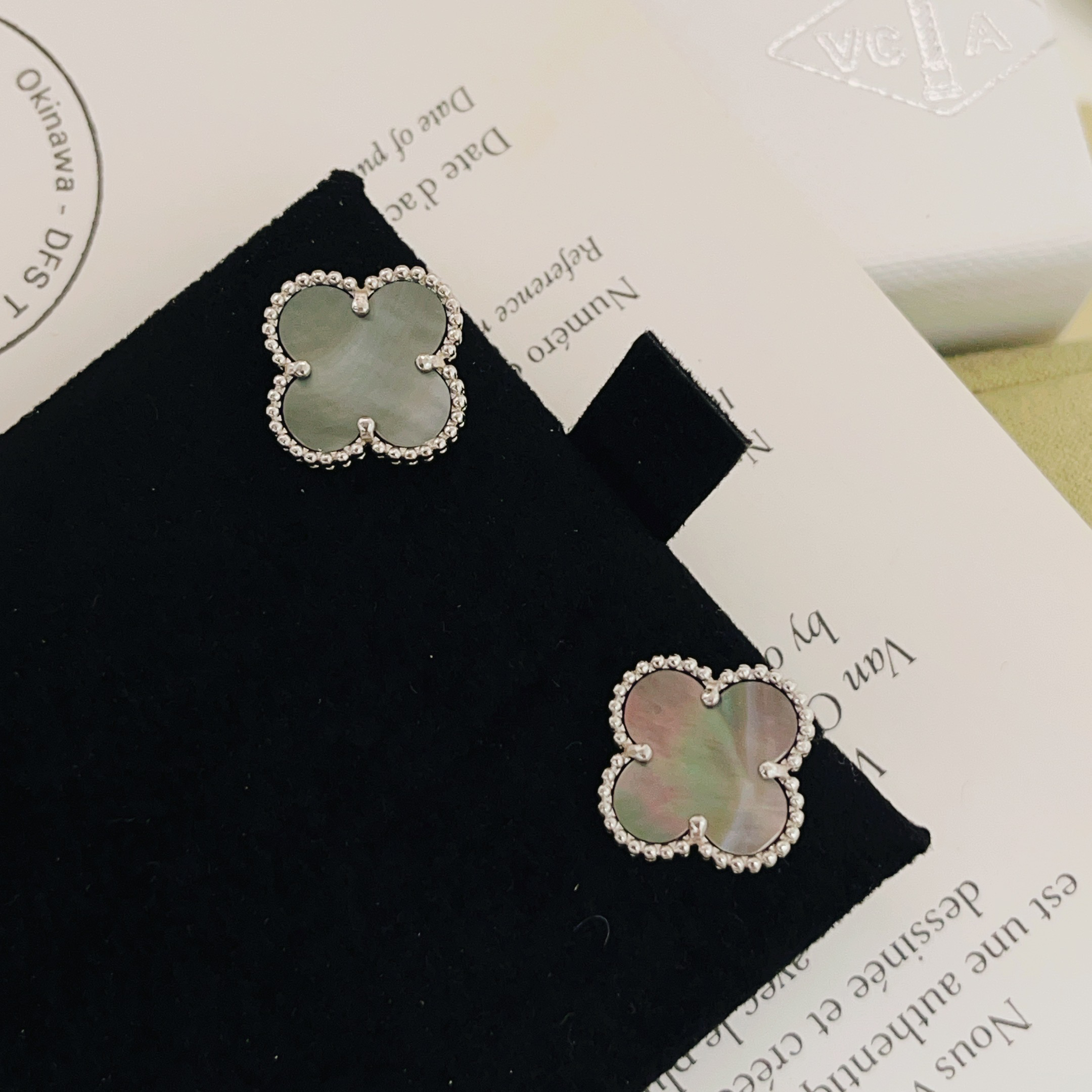 Van Cleef & Arpels earring-44