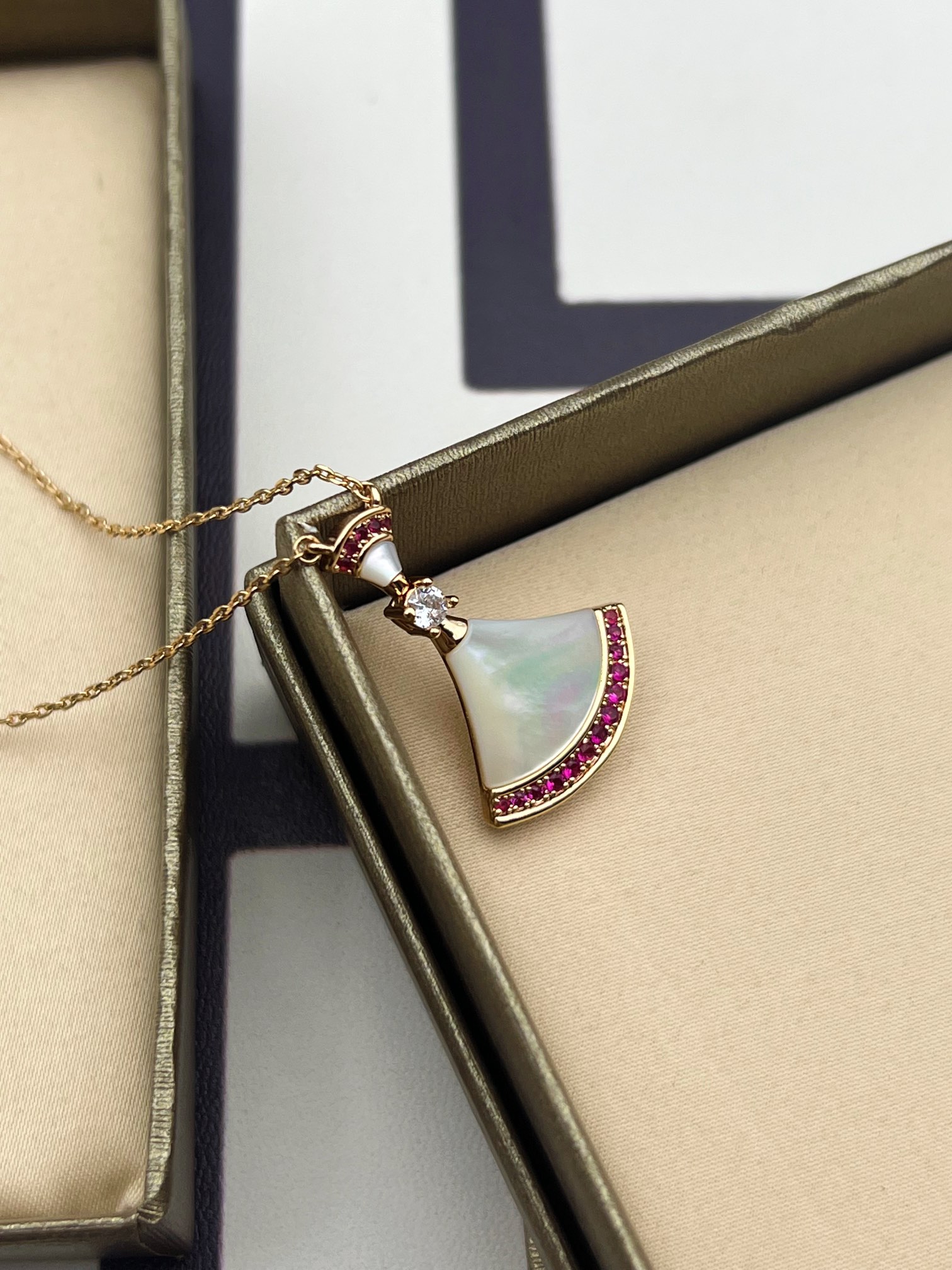 Bottega Veneta necklace-3