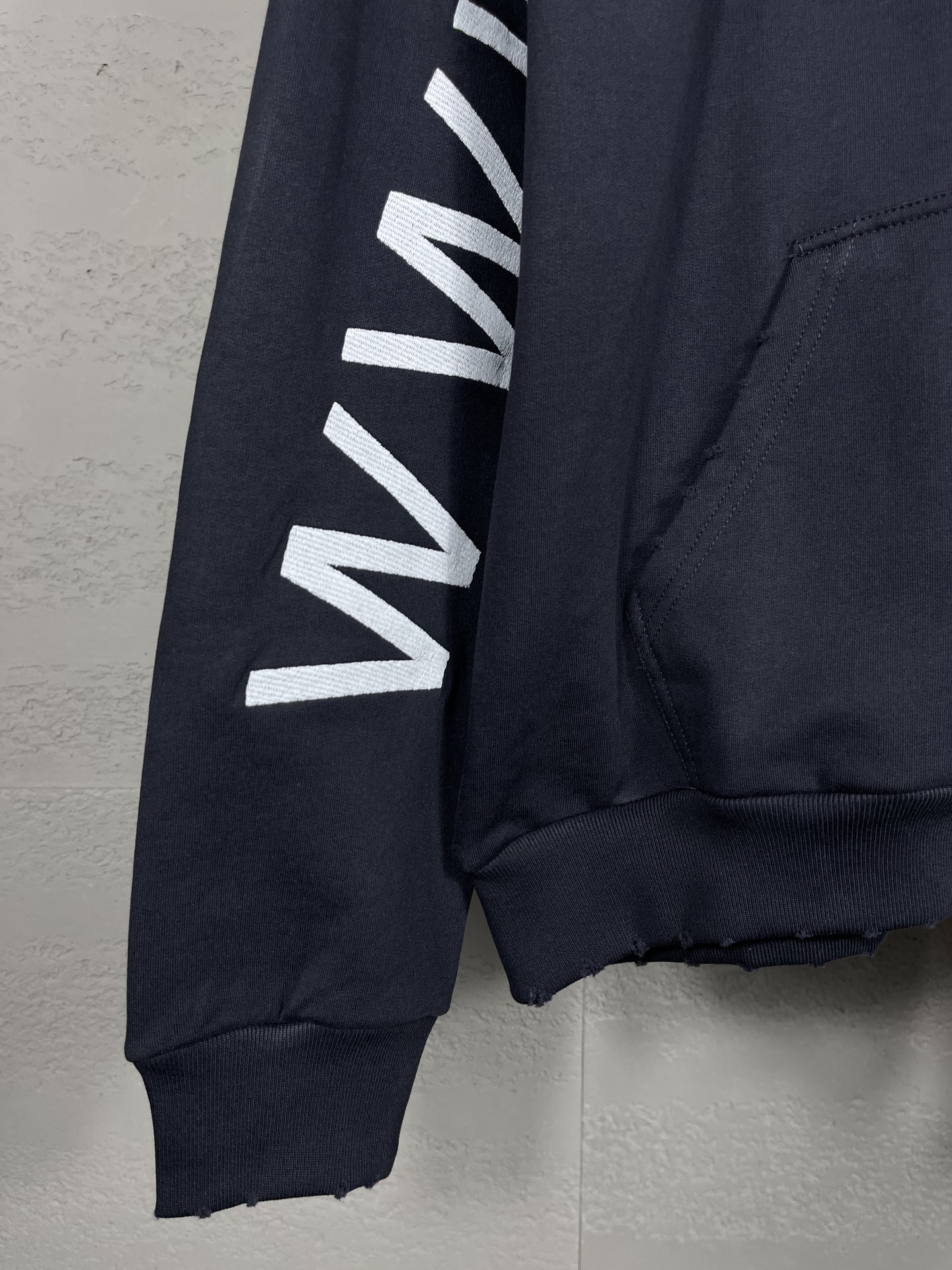 Balenciaga clothing-223