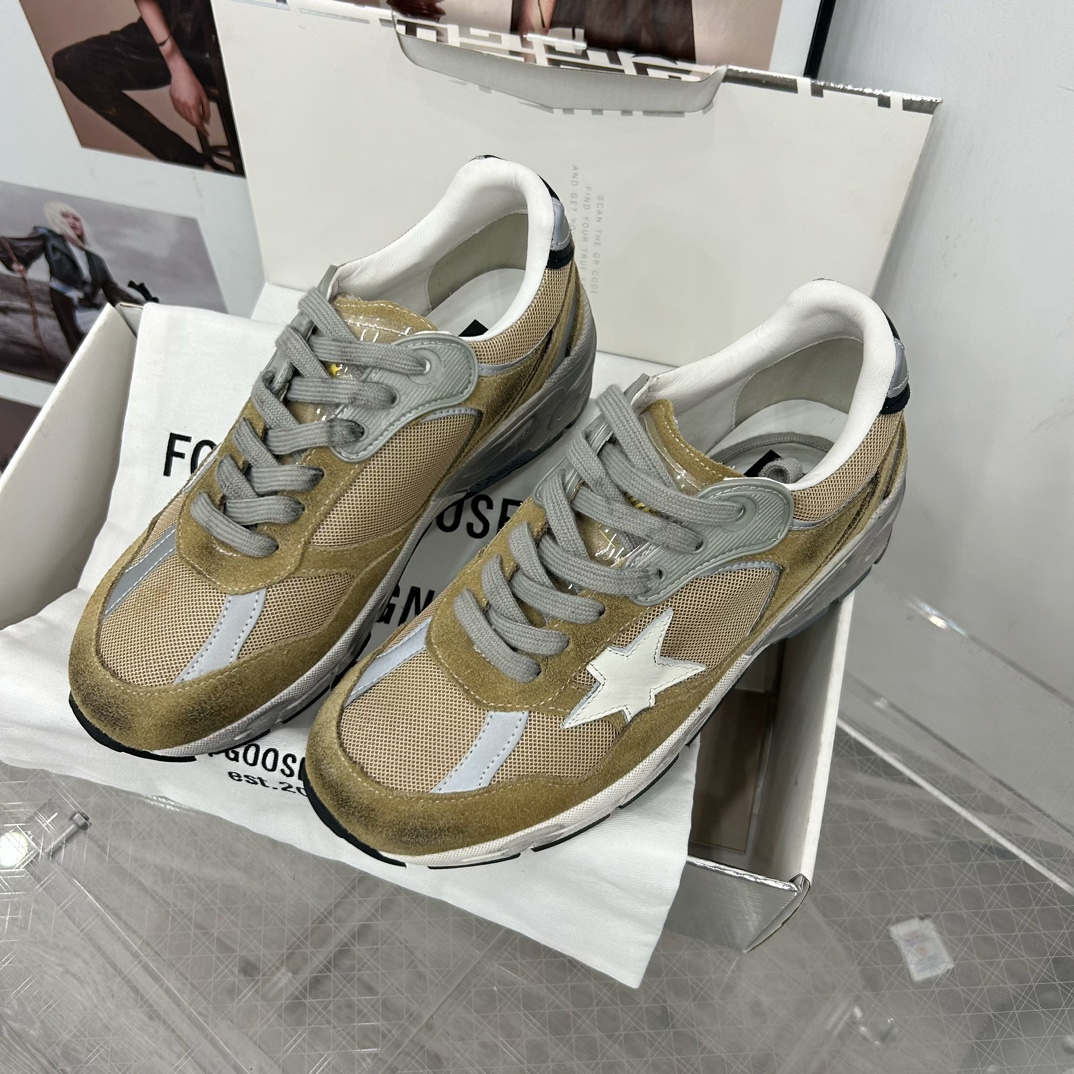 Golden Goose Sneakers-76