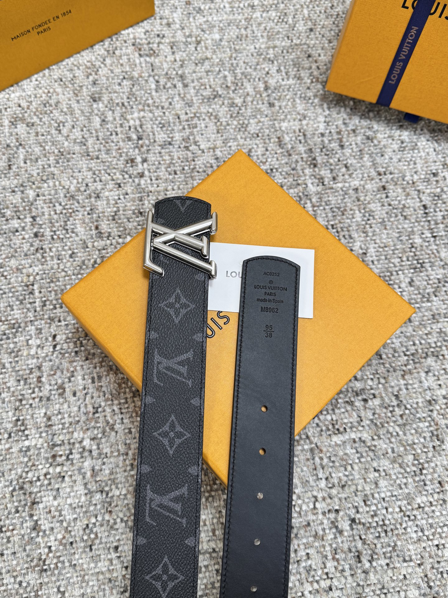 Lv belt-44