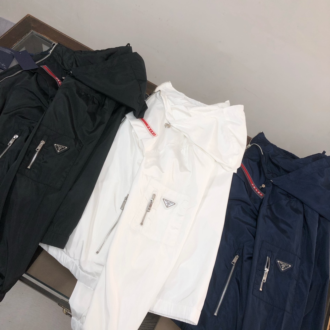Prada Clothing-362