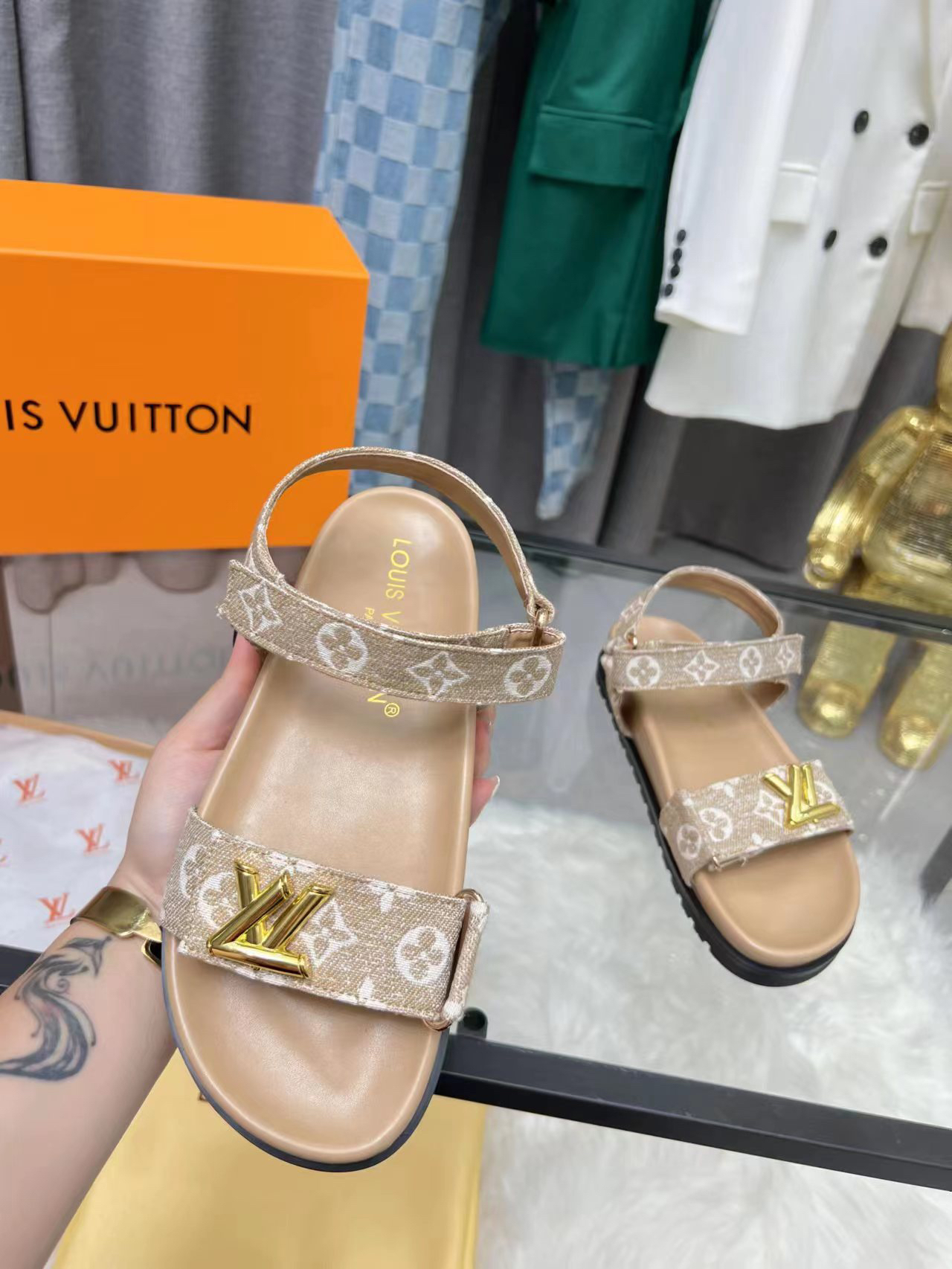 LV Summer footwear
