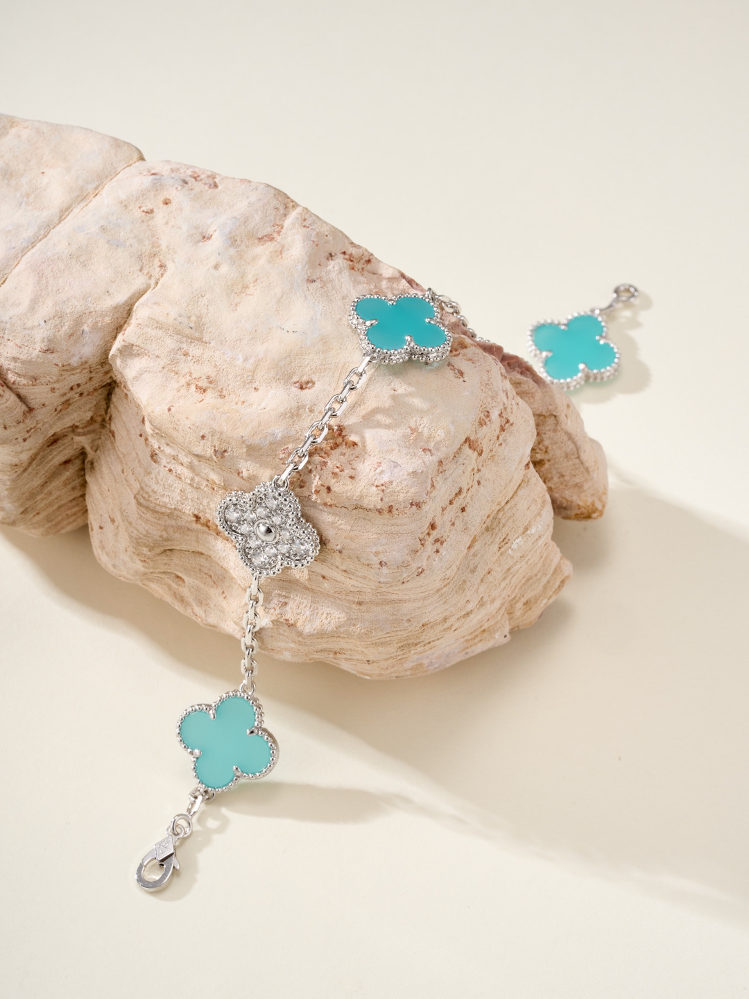 Van Cleef & Arpels Bracelet-21