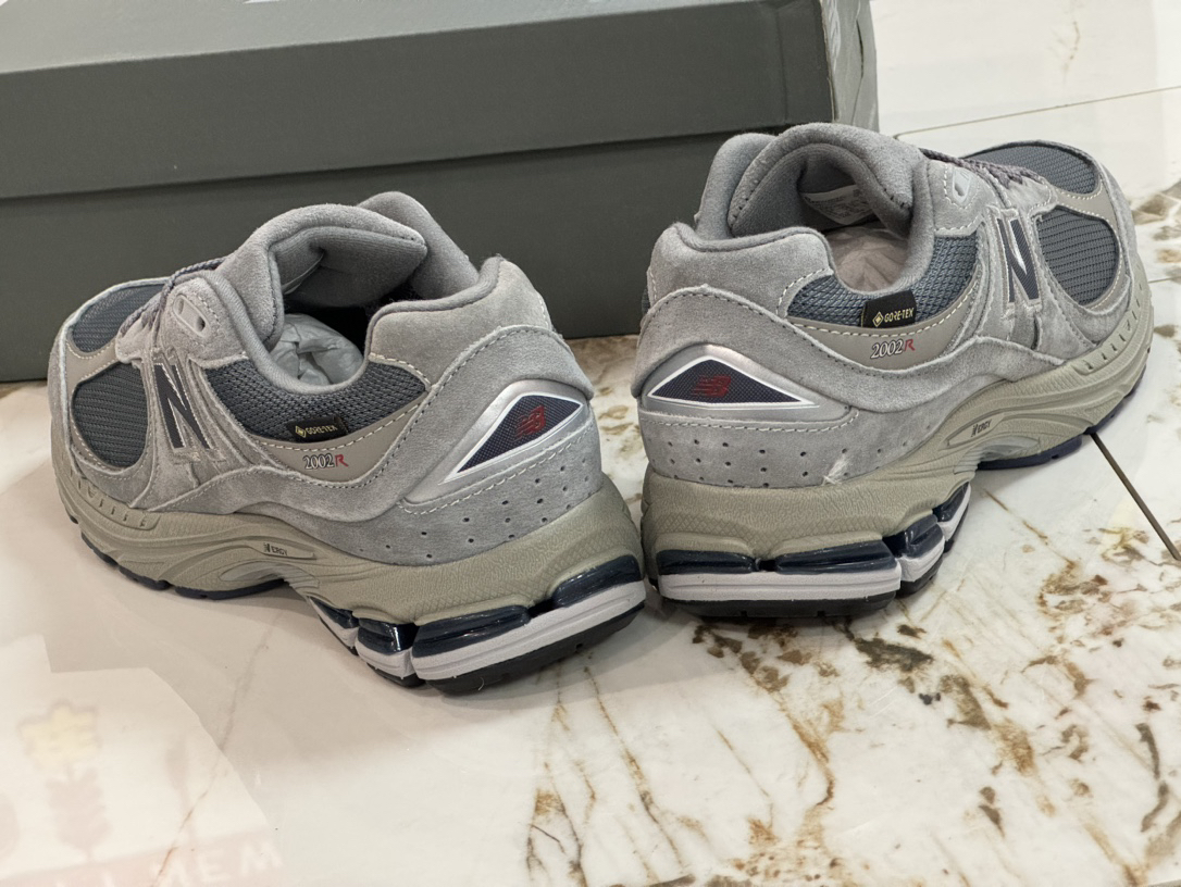 New Balance Sneakers-130