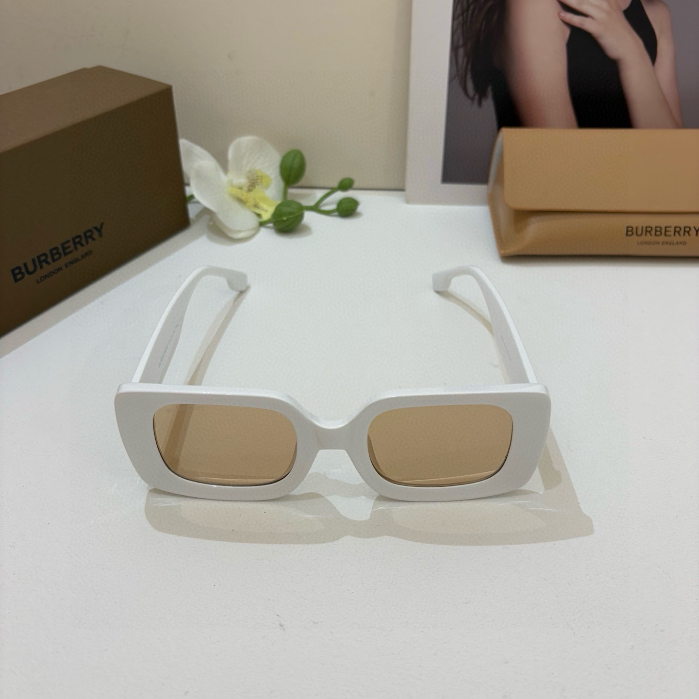 Burberry glasses-74