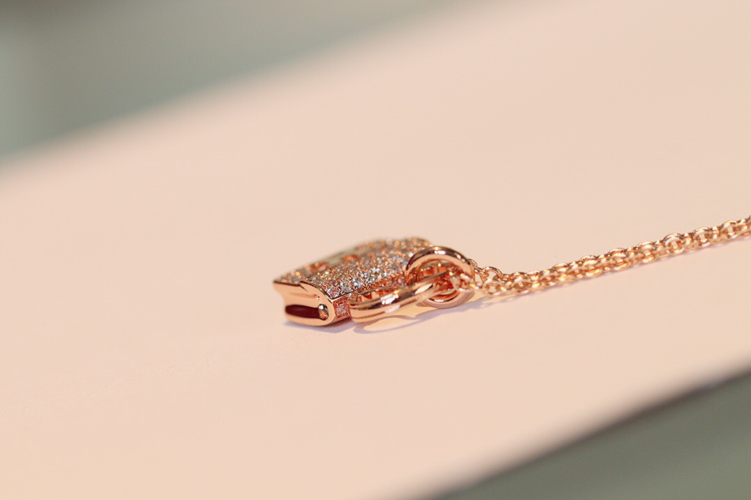 Hermes necklace-25