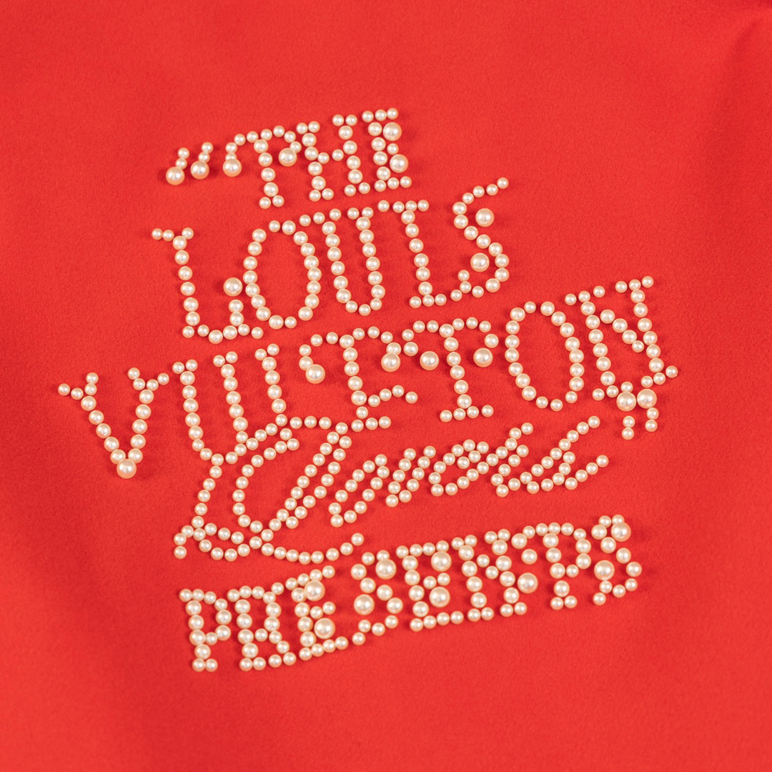 LV Clothing-317