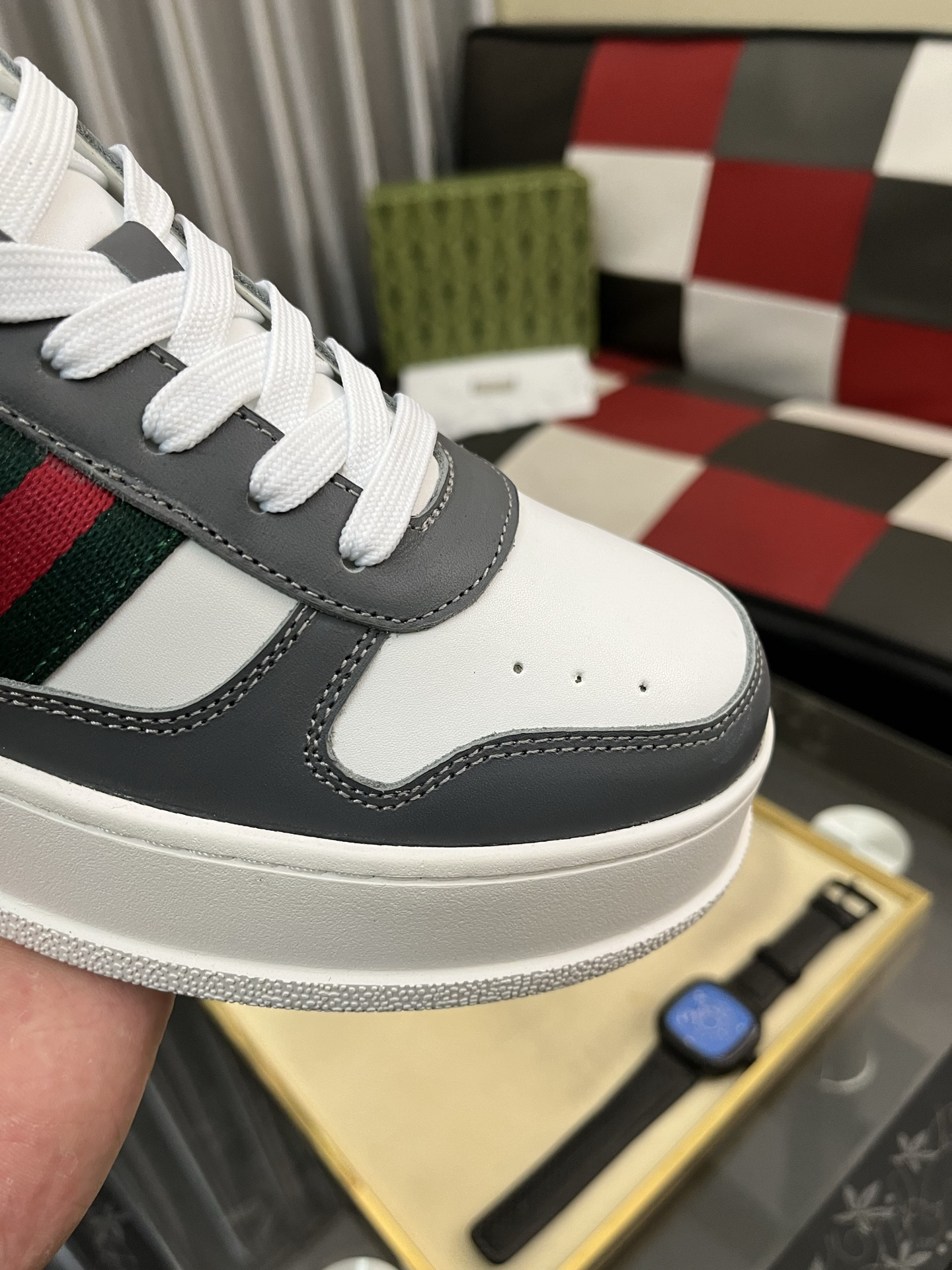 Gucci Sneakers-102